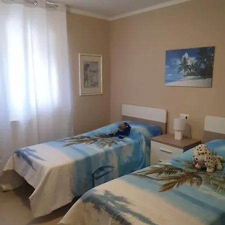Casa Gioiello Di Enrica Pietrasanta
